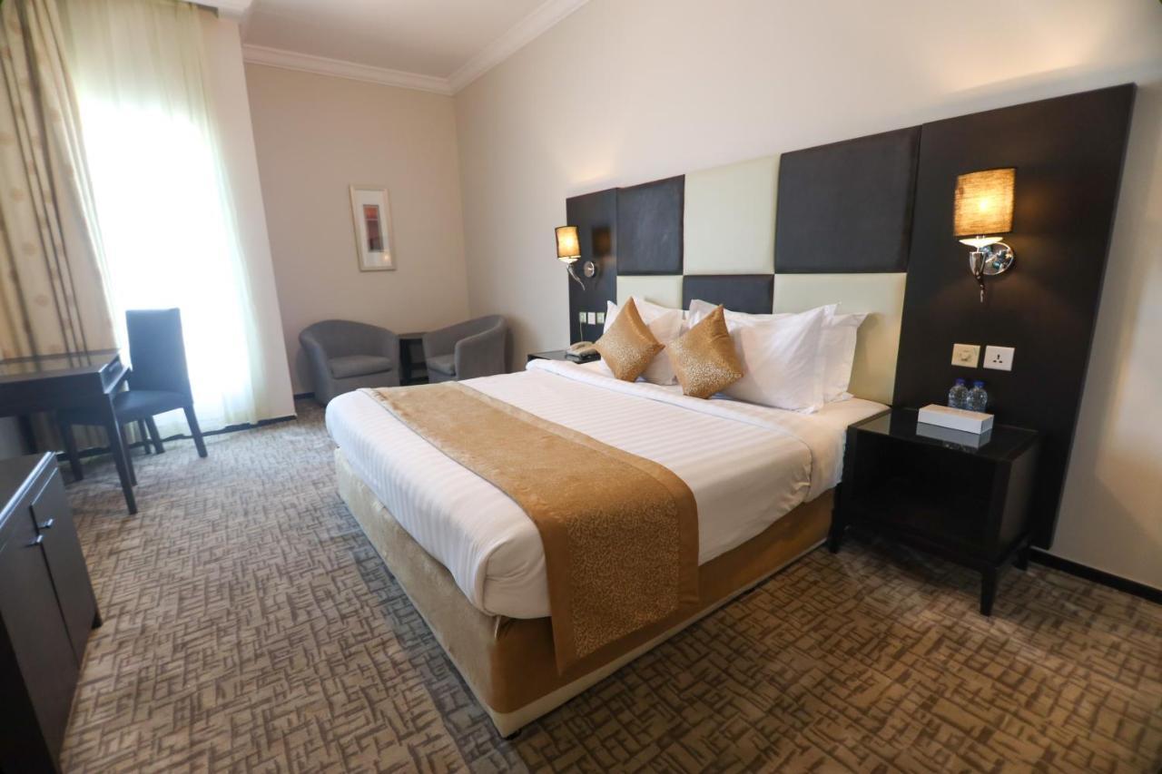 Platinum Park Hotell Ta'if Exteriör bild