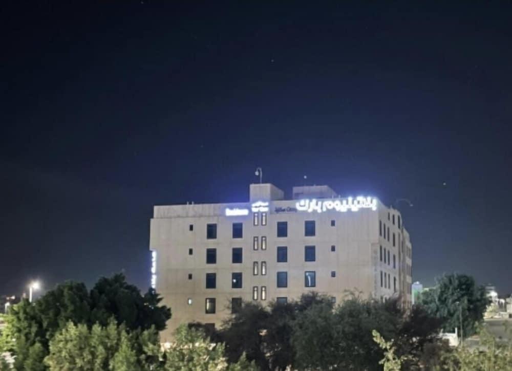 Platinum Park Hotell Ta'if Exteriör bild