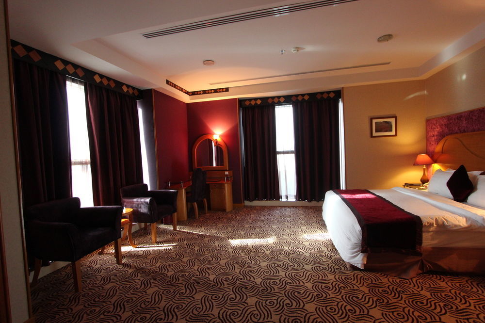 Platinum Park Hotell Ta'if Exteriör bild