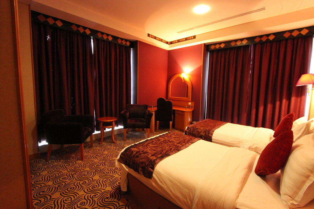 Platinum Park Hotell Ta'if Exteriör bild
